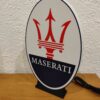 Logo LED 3D MASERATI – Enseigne / Emblème / Lampe / Veilleuse Lumineux Fan Art