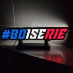 2026/01/1000017383-scaled.jpg 🔥 Logo LED 3D #BOISERIE